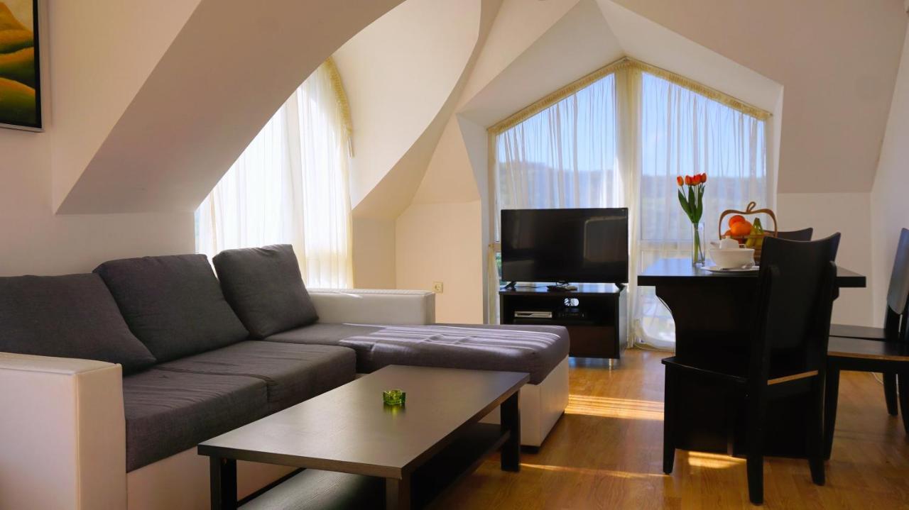 Каварна Хилс Апартаменти - Kavarna Hills Apartments Buitenkant foto